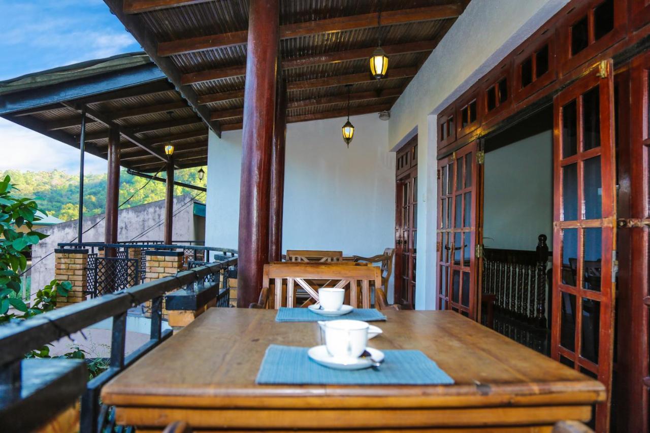 Kandyan Hideout Eksteriør billede
